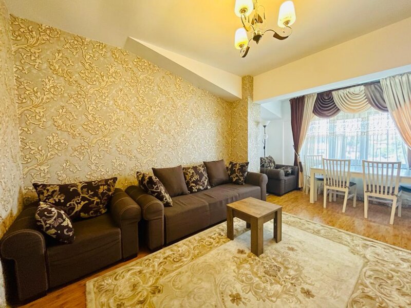 Bazilescu, tr. Fortunei, apartament 2 camere, mobilat, utilat.